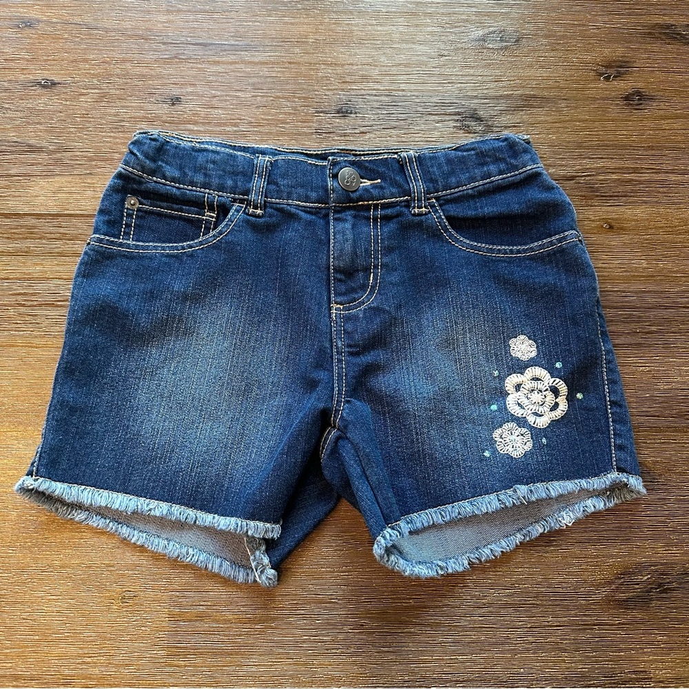 3/24$ Girls Blue Denim Jean Shorts with Floral Design size 14